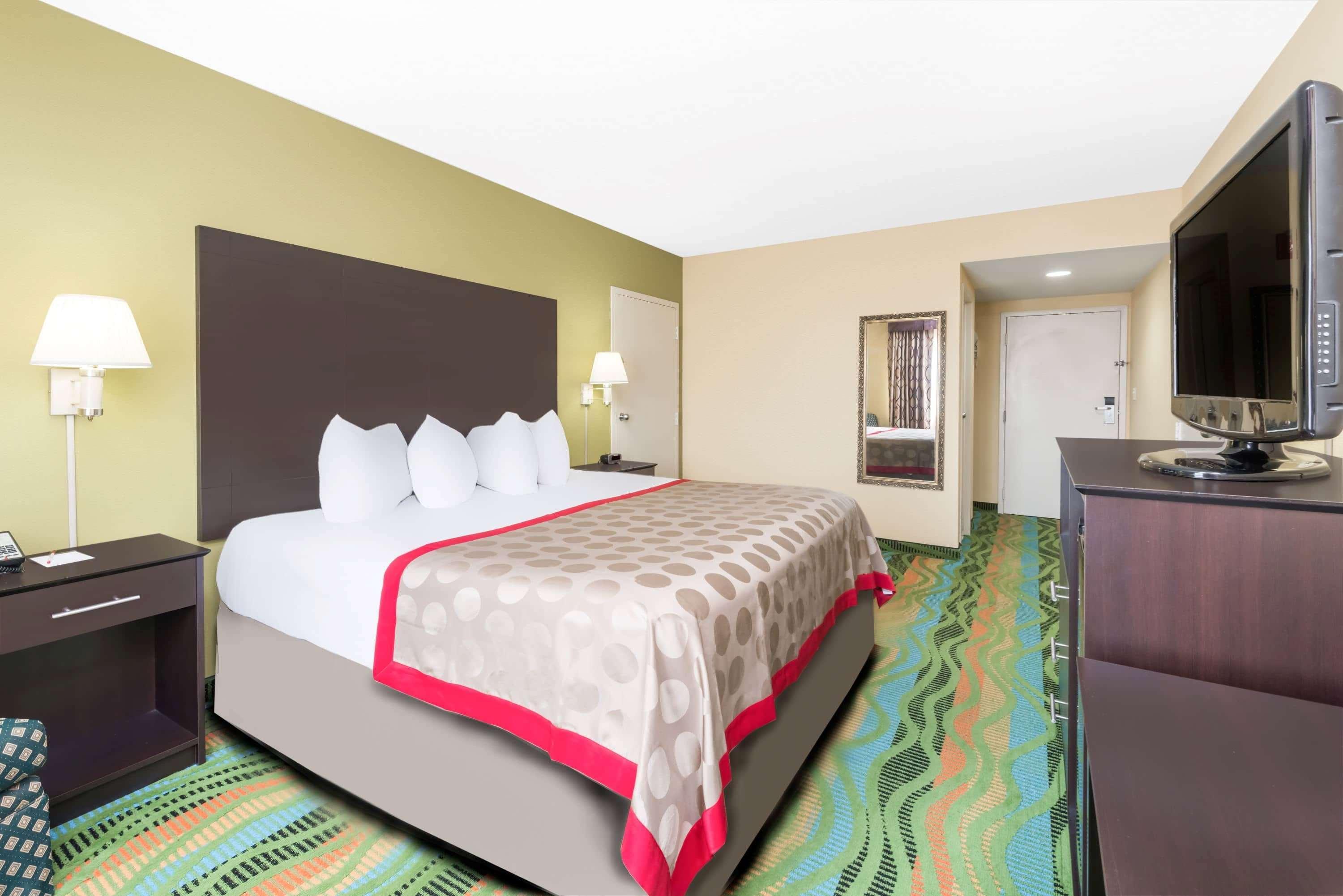 Ramada By Wyndham Vandalia Exterior foto